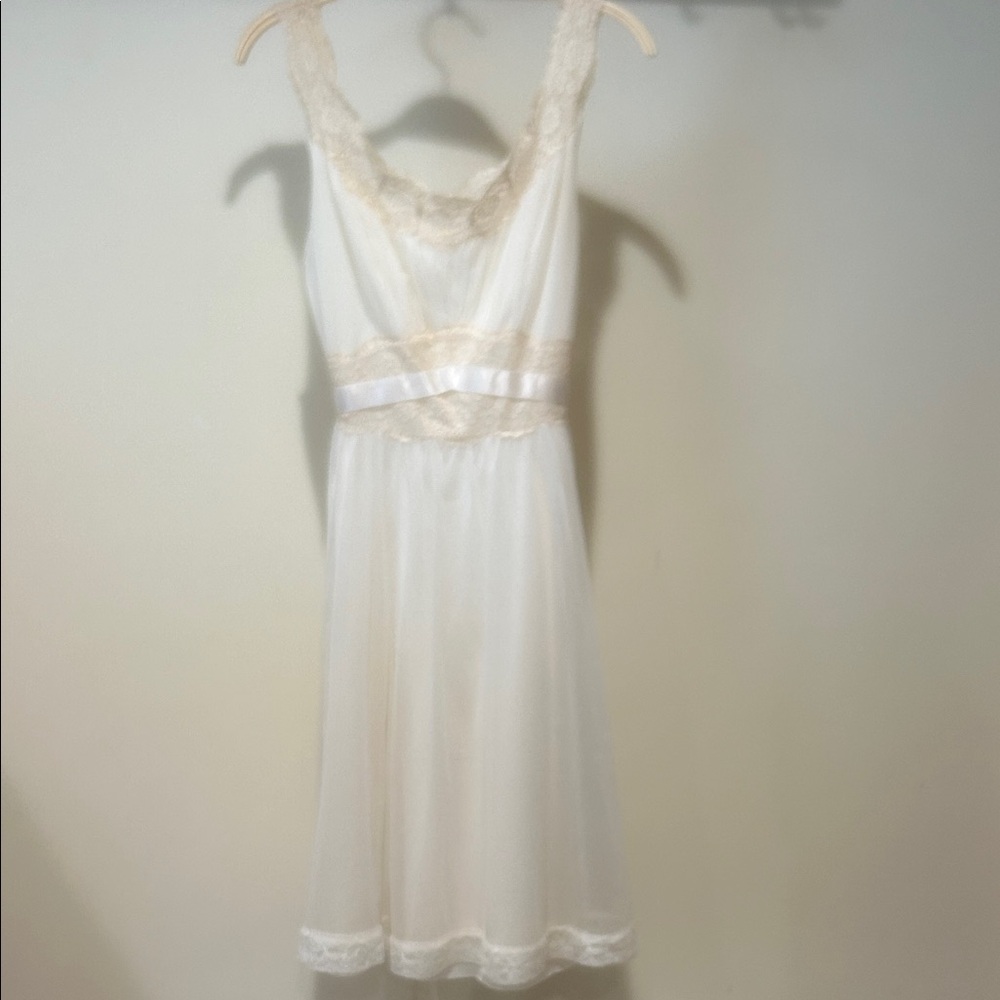 Elegant Cream Lace Nightgown